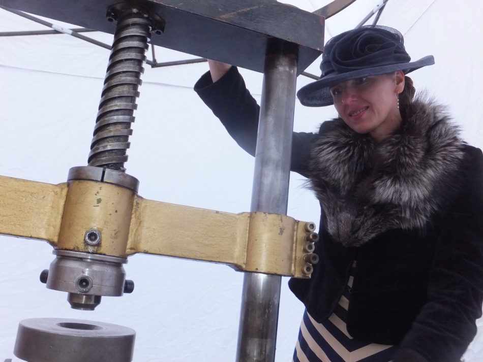 Mgr. Magdaléna Dařbujanová, DiS., jednatelka